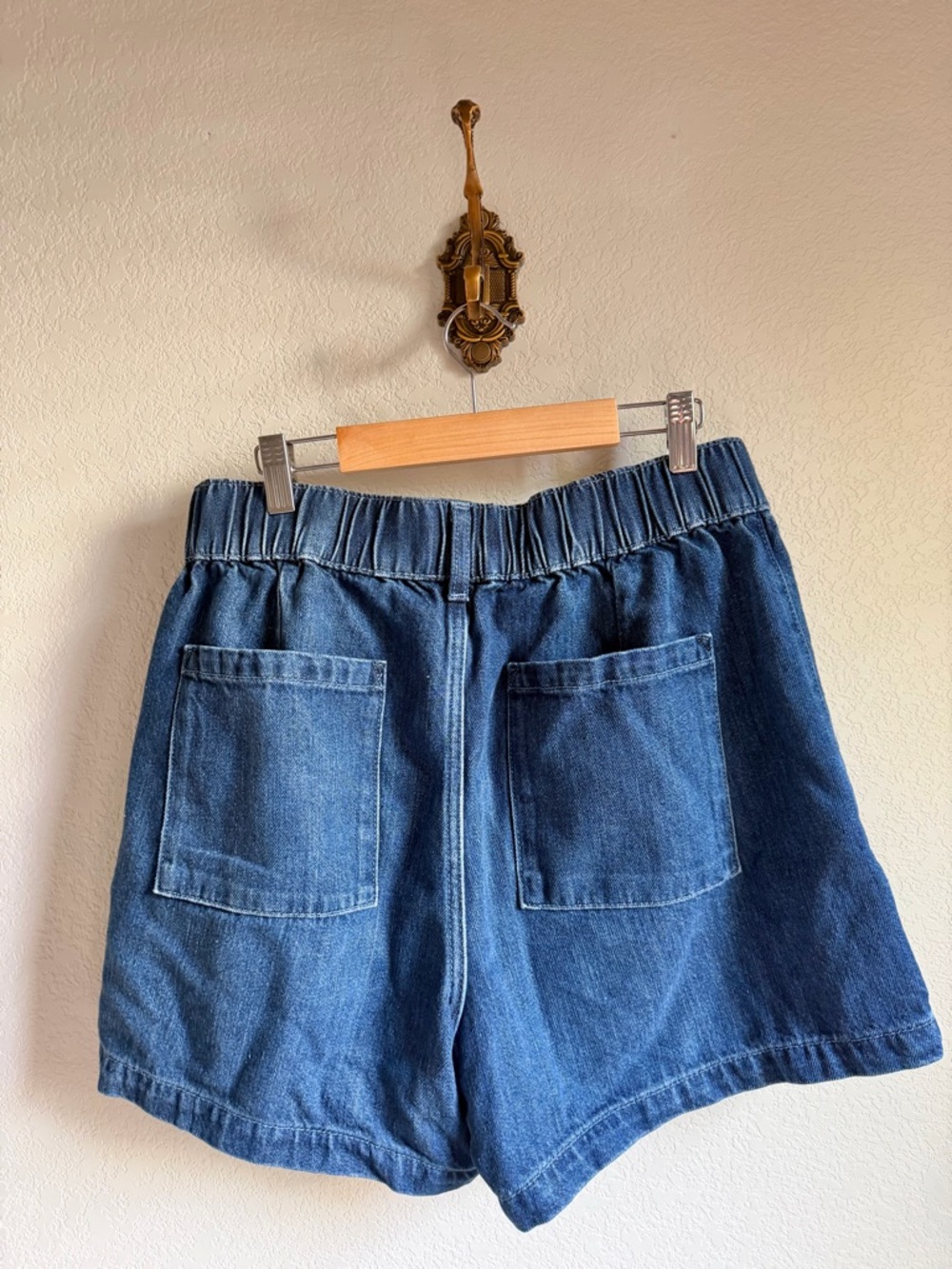 GAP Elastic-Waist Denim Shorts - Blue - Picture 3 of 3